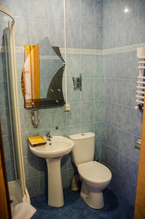 Готель Софія Dolyna Exteriör bild